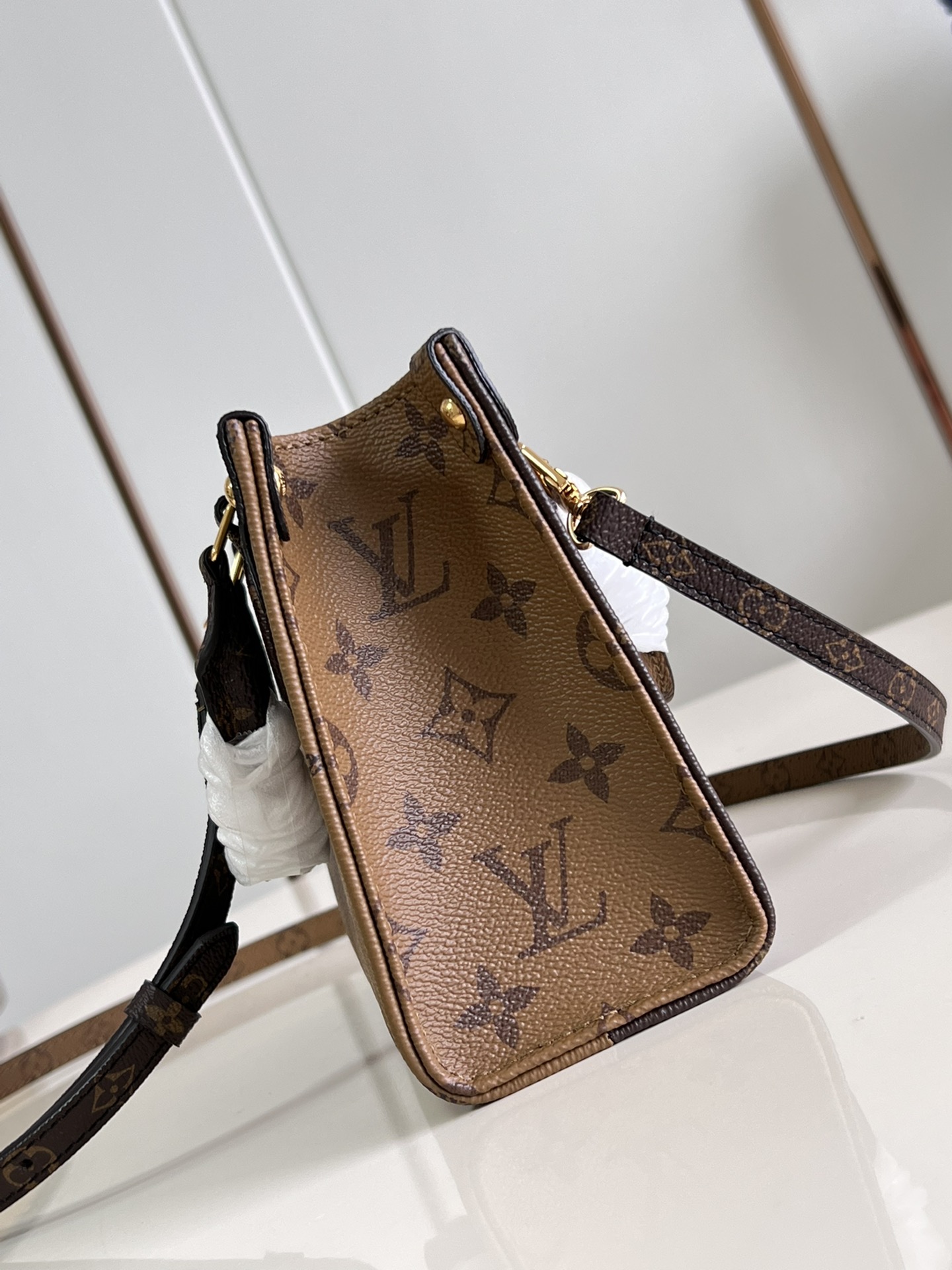 Louis Vuitton Shopping Bags